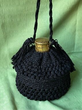 Vintage Black Crochet Accordion Gate Top Evening Bag
